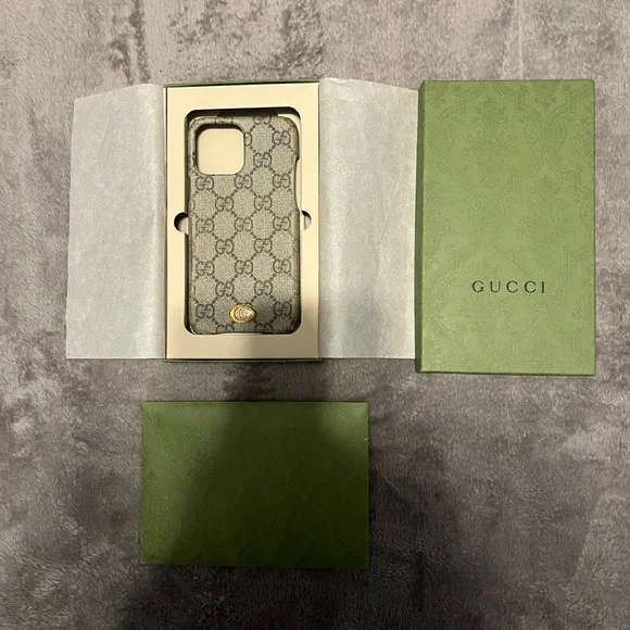 AUTHENTIC GUCCI PHONE CASE (IPHONE 13 PRO MAX) - Picture 11 of 12